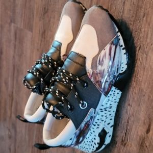 STEVE MADDEN CLIFF SNEAKERS